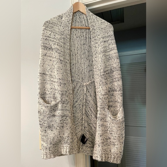 Moth Anthropologie Sleeveless Cocoon Sweater - Picture 1 of 7